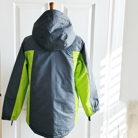 Place jacket - Picture 3 of 5